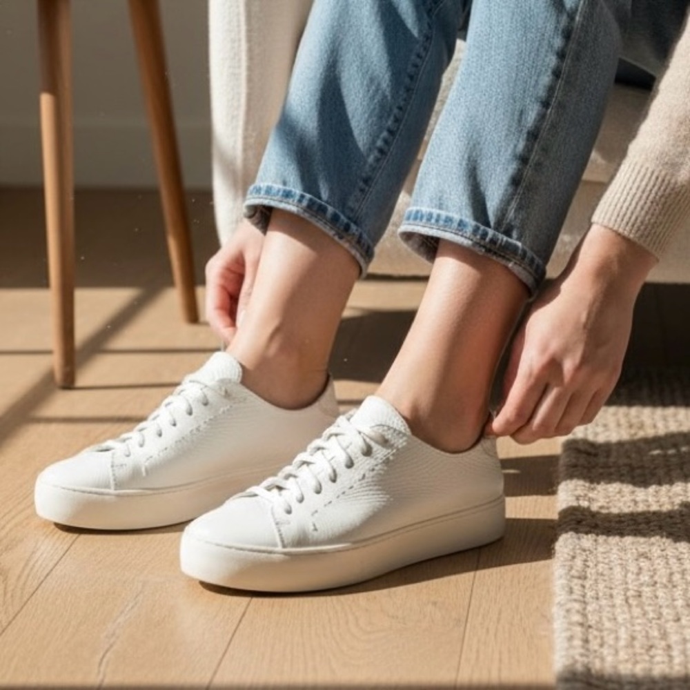 Frye Lena Low Lace 79179 Womens 8 White Leather Thick Some Sneakers Minimalist